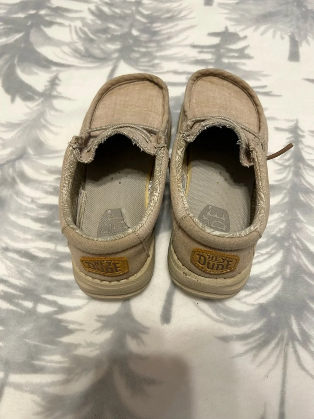 Hey Dude light beige